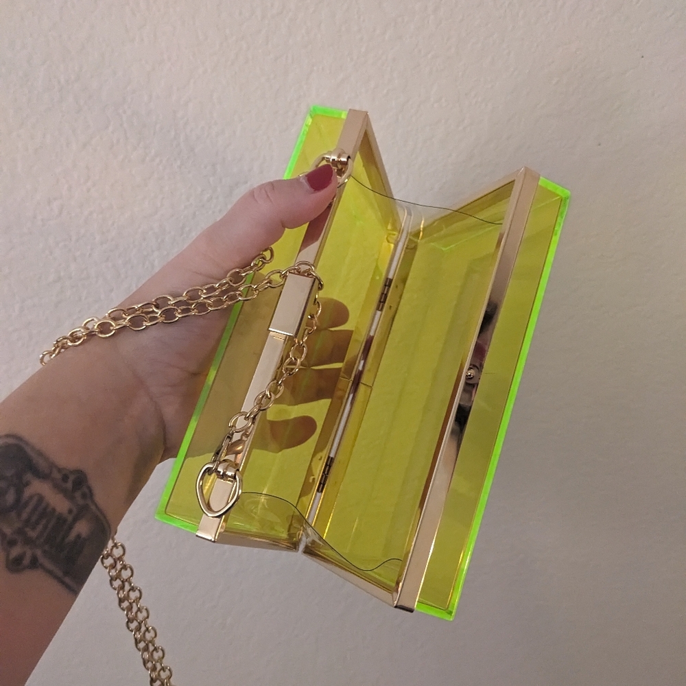 Translucent purse - Picture 3 of 3